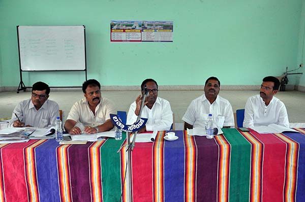 ನಗರಸಭೆ ಆಸ್ತಿ ಕಬಳಿಸಿದವರ ಮೇಲೆ ಕಠಿಣ ಕ್ರಮಕ್ಕೆ ಸೂಚನೆ